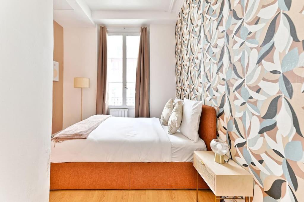 Apartment Magnifique Neuf Rose 14eme - Ii *