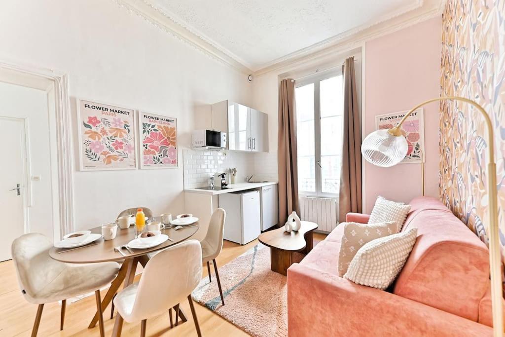 Magnifique Neuf Rose 14eme - Ii